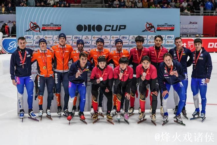 女队收官战压哨惊险晋级 中国短道队满额出战冬奥 女队收官战压哨惊险晋级 中国短道队满额出战冬奥